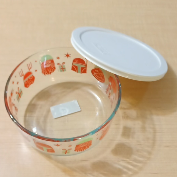 Star Wars Christmas Pyrex Glass Food Storage Container Bowl - Picture 6 of 11